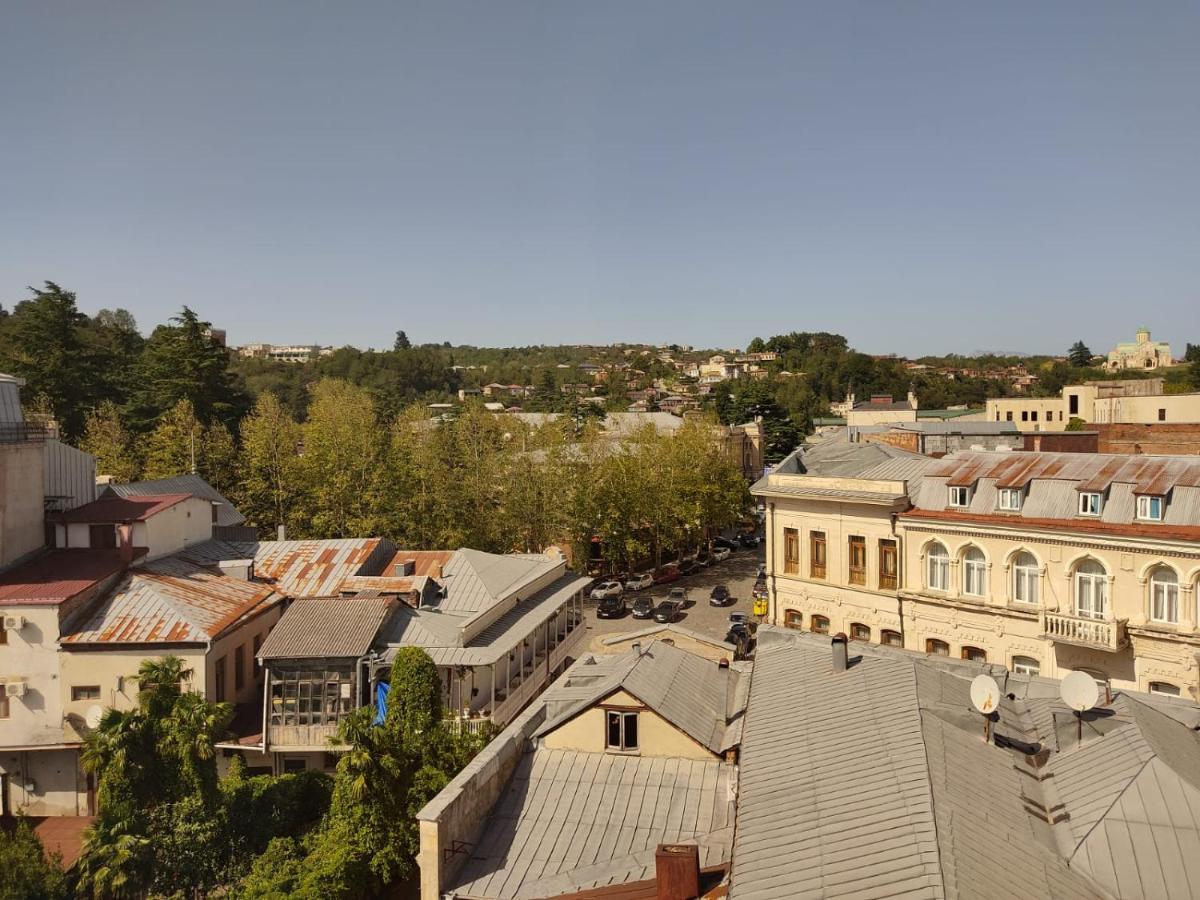 Pushkin Street Pearl Hotel Kutaisi Bagian luar foto
