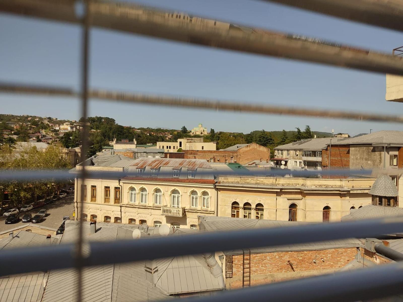 Pushkin Street Pearl Hotel Kutaisi Bagian luar foto