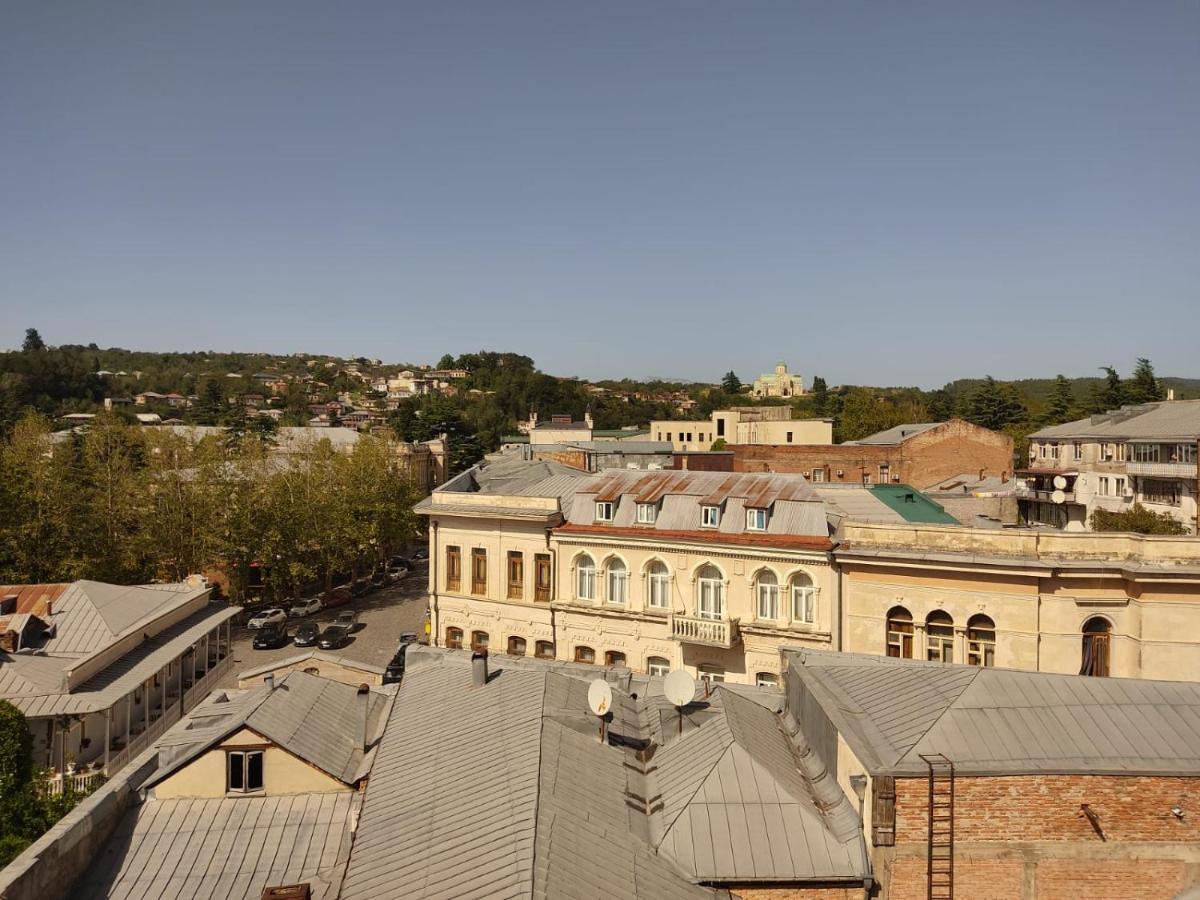 Pushkin Street Pearl Hotel Kutaisi Bagian luar foto